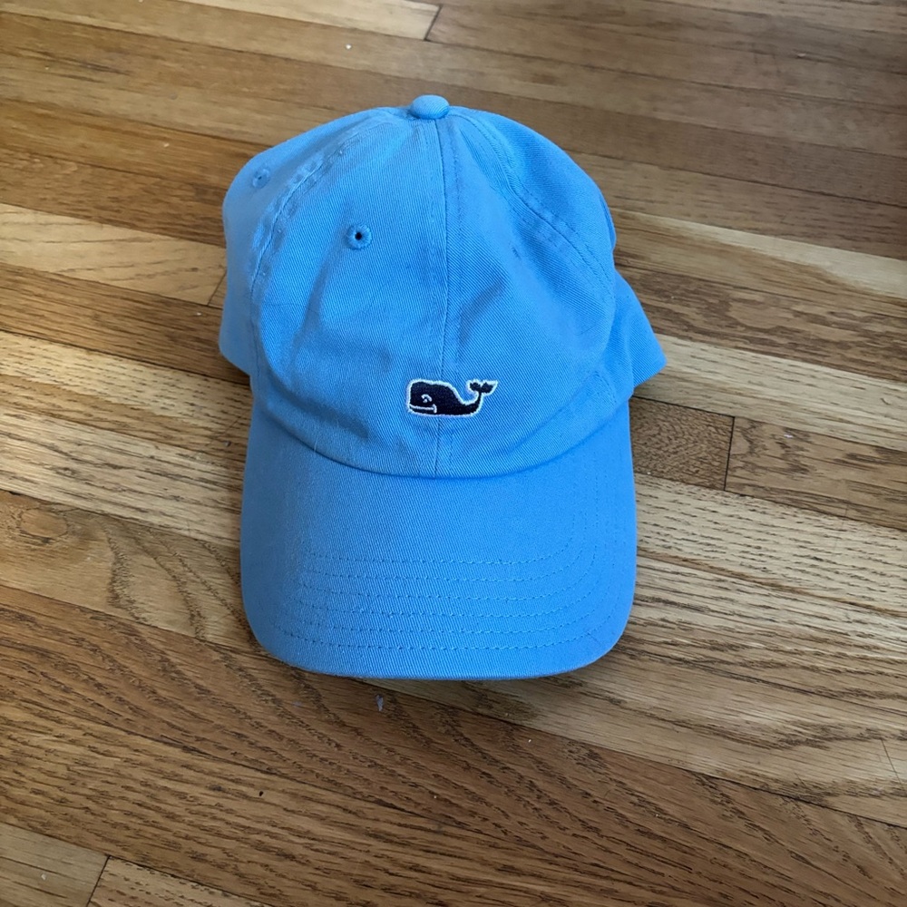 Vineyard Vines Light Blue Cap with Dark Blue Whale